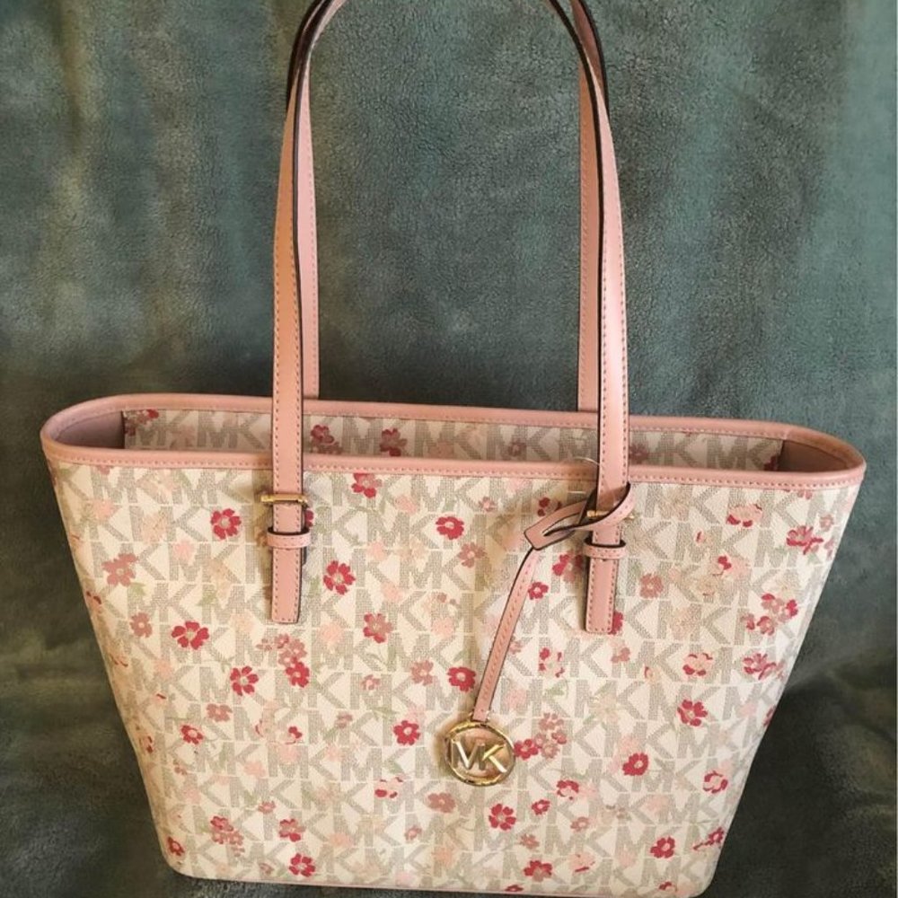 New Michael Kors Jet Set Charm Vanilla Flowers Tote Purse